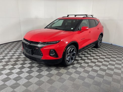 Used 2019 Chevrolet Blazer RS w/ LPO, 'HIT The Road' Package image 2