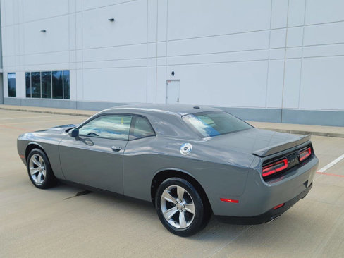 Used 2019 Dodge Challenger SXT image 24
