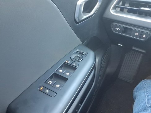 New 2025 Kia K4 LX image 13