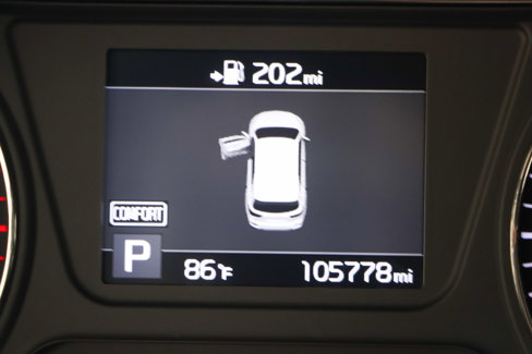 Used 2019 Kia Sorento LX image 16