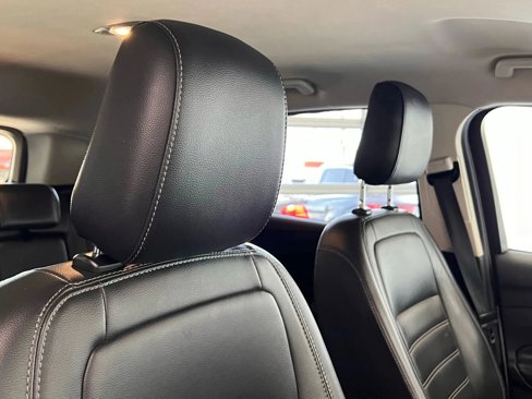 Used 2019 Ford Escape SEL image 24