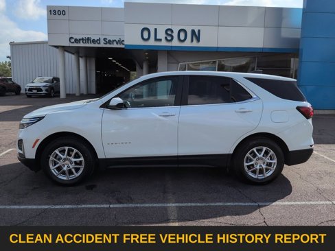 Used 2024 Chevrolet Equinox LT image 3