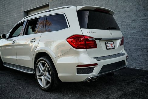 Used 2016 Mercedes-Benz GL 550 4MATIC image 12