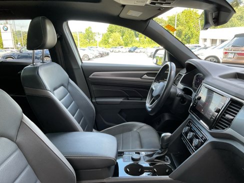 Used 2020 Volkswagen Atlas Cross Sport SEL Premium image 34