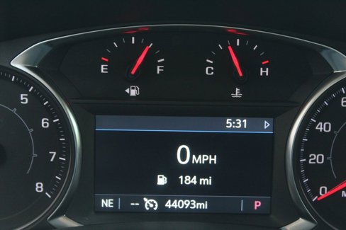 Used 2024 GMC Terrain SLT image 18