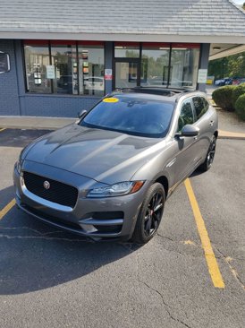 Used 2018 Jaguar F-PACE Prestige image 11