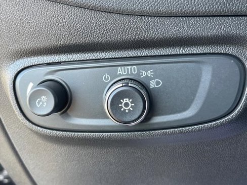 Certified 2024 Chevrolet Equinox LT image 28