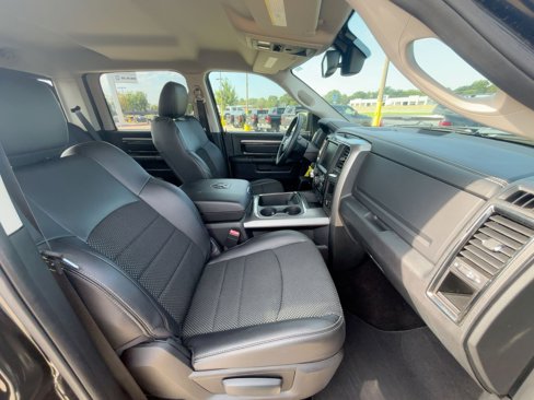 Used 2016 RAM 1500 Sport image 27