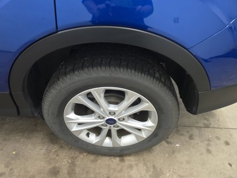 Used 2017 Ford Escape SE image 12