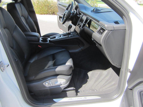 Used 2016 Porsche Macan S w/ Premium Package Plus image 21