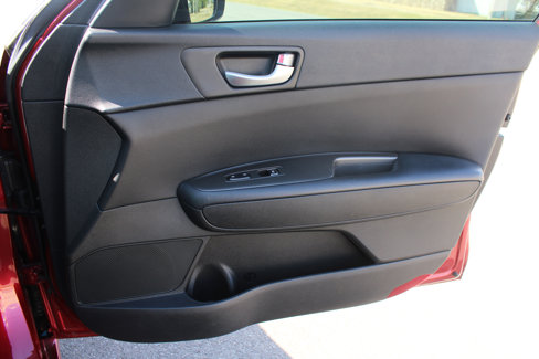 Used 2019 Kia Optima S w/ S Panoramic Sunroof Package image 52