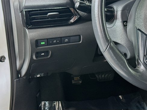 Used 2022 Nissan Sentra SV image 10