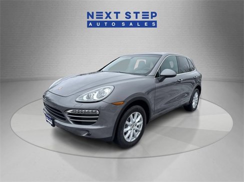 Used 2011 Porsche Cayenne image 3