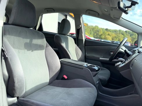 Used 2012 Toyota Prius V Two image 22