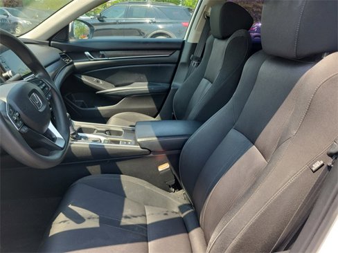 Used 2018 Honda Accord EX image 7