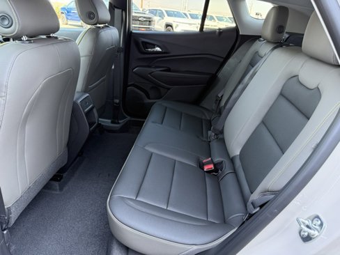 New 2026 Chevrolet Trax ACTIV w/ Sunroof Package image 16