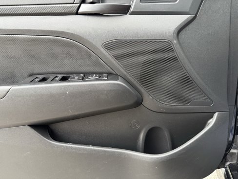 Used 2018 Hyundai Elantra Sport image 25