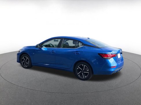 Used 2024 Nissan Sentra SV image 10