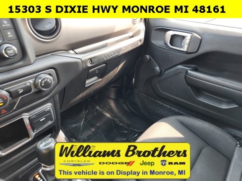 Used 2018 Jeep Wrangler Unlimited Sport image 11