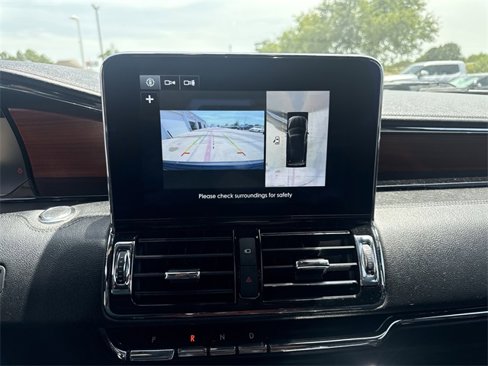 Used 2018 Lincoln Navigator Select image 22