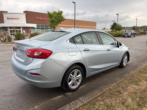 Used 2017 Chevrolet Cruze LT image 5