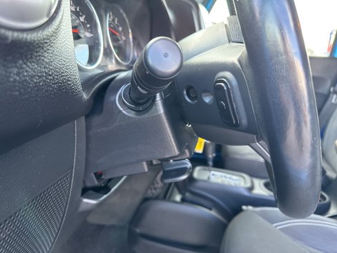 Used 2015 Jeep Wrangler Unlimited Sahara w/ Connectivity Group image 39