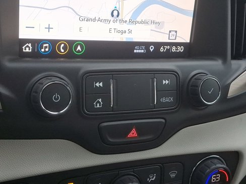 Used 2019 GMC Terrain Denali w/ Advanced Safety Package image 17