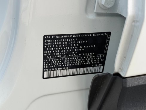 Used 2024 Volkswagen Taos S image 19