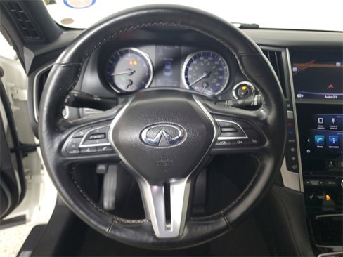 Used 2018 INFINITI Q60 2.0t w/ Sensory Package 2.0T Luxe image 20