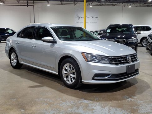 Used 2017 Volkswagen Passat 1.8T S image 3