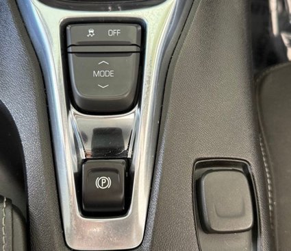 Used 2019 Chevrolet Camaro LT image 10