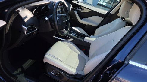 Used 2019 Jaguar F-PACE Prestige image 5