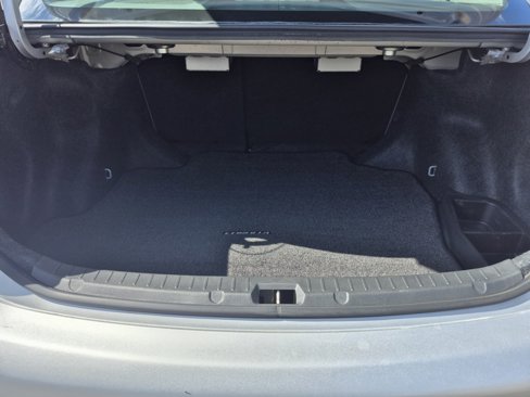 Used 2010 Toyota Corolla LE image 18