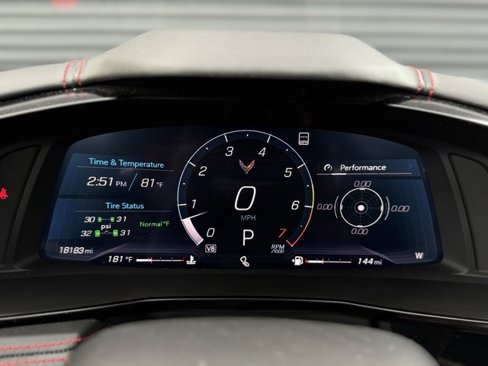Used 2021 Chevrolet Corvette Stingray Premium Conv w/ Z51 Performance Package image 17
