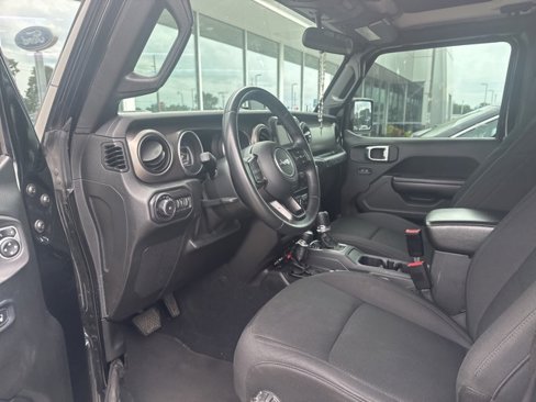 Used 2018 Jeep Wrangler Unlimited Sport S image 4
