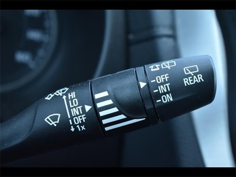 Used 2024 GMC Terrain SLE image 26