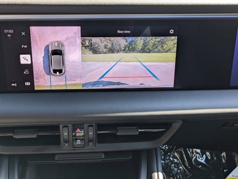 New 2024 Porsche Macan 4 Electric image 14