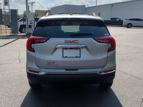 Used 2020 GMC Terrain SLT w/ Preferred Package image 7