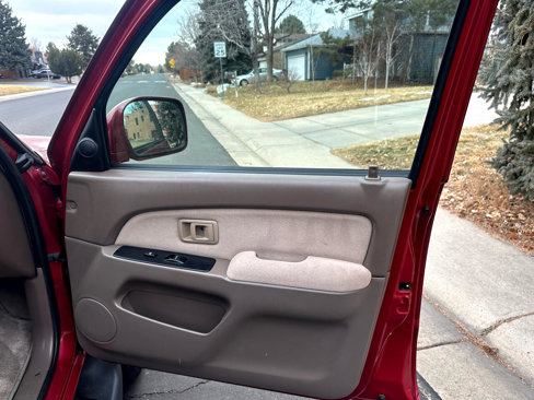Used 2002 Toyota 4Runner SR5 image 23