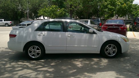 Used 2004 Honda Accord EX image 8
