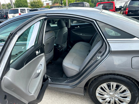 Used 2011 Hyundai Sonata GLS image 13