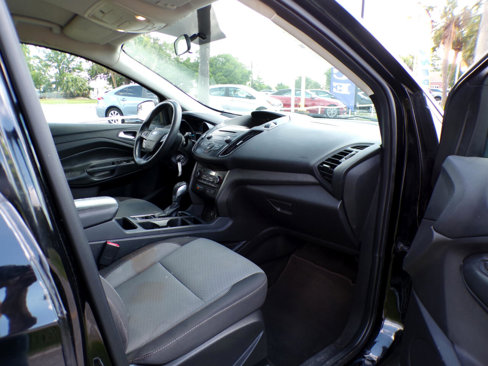 Used 2018 Ford Escape SE image 15