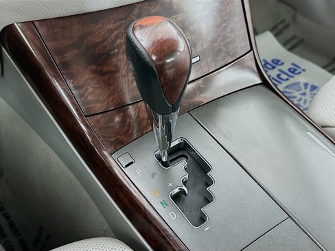 Used 2011 Toyota Avalon Limited image 15