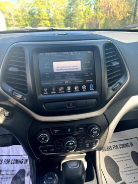 Used 2014 Jeep Cherokee Limited image 10