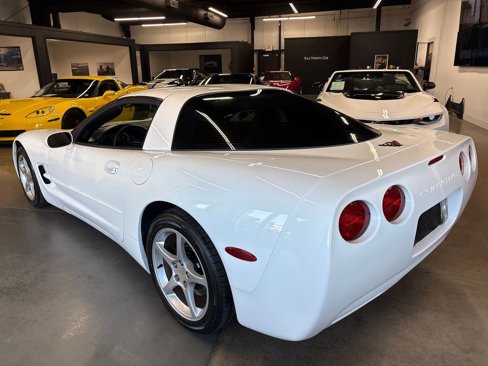 Used 2004 Chevrolet Corvette Coupe w/ Preferred Equipment Group image 5
