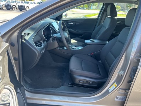 Used 2023 Chevrolet Malibu LT image 14