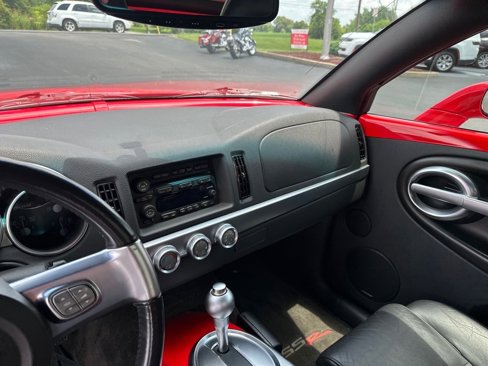 Used 2004 Chevrolet SSR w/ Preferred Equipment Group image 16
