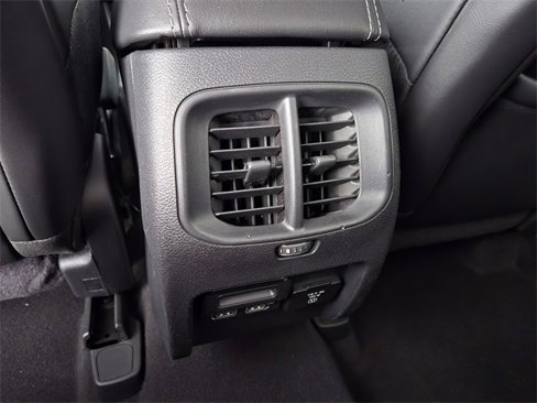 Used 2020 Jeep Cherokee Limited image 13