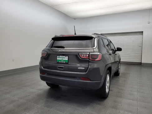 Used 2018 Jeep Compass Latitude w/ Popular Equipment Group image 7