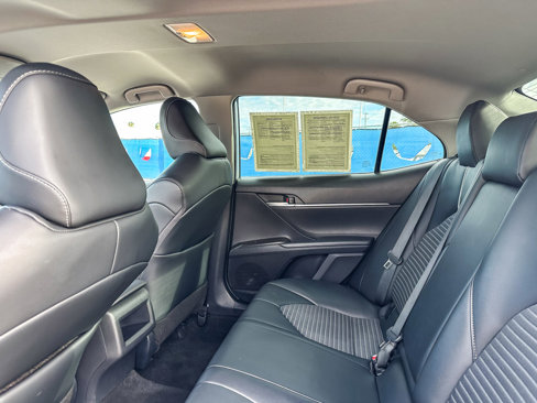 Used 2023 Toyota Camry SE image 19